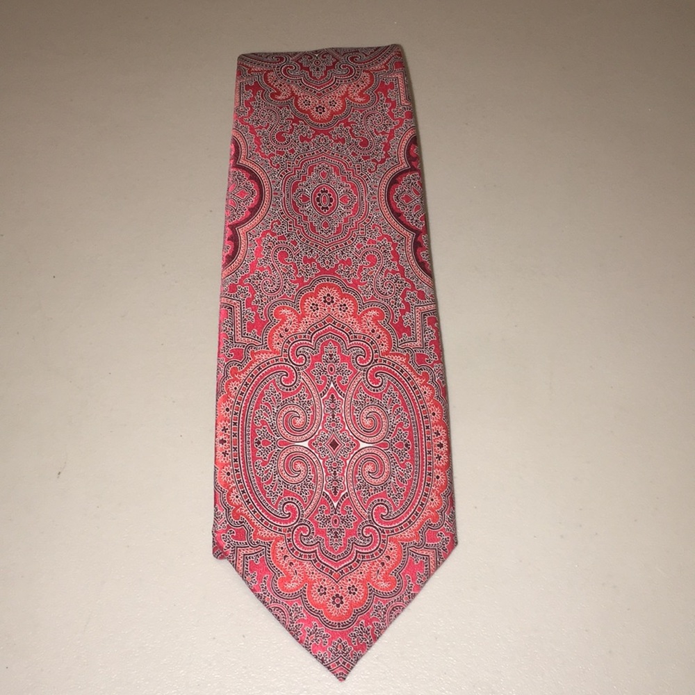 Men’s Valentino Neck Tie